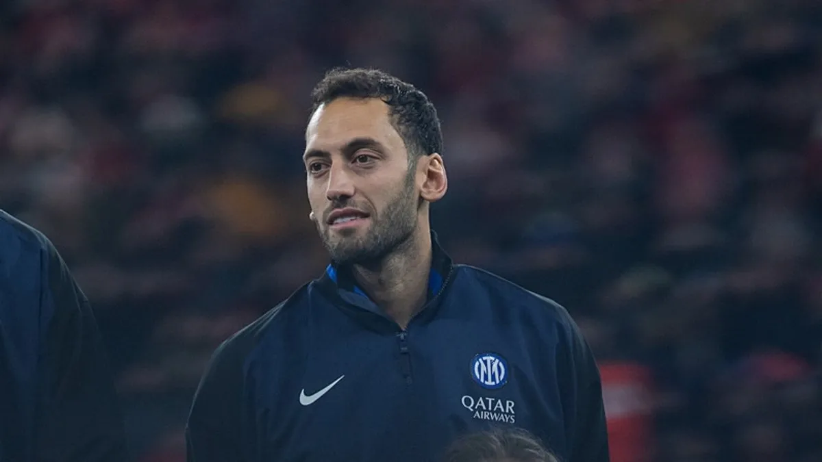Hakan Çalhanoğlu’ndan transfer itirafı! Teklif aldığı takımı açıkladı…
